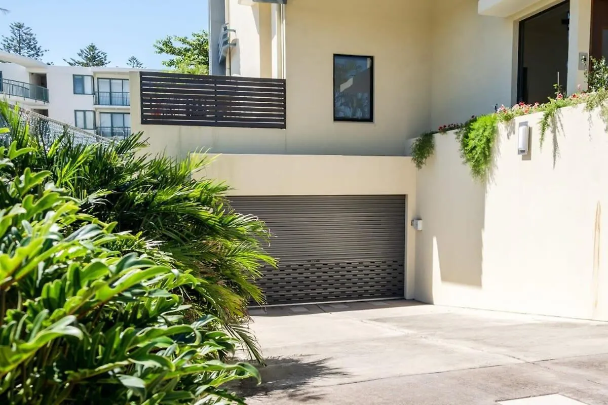 Live Like A Local In The Heart Of Moffat Beach カラウンドラ オーストラリア